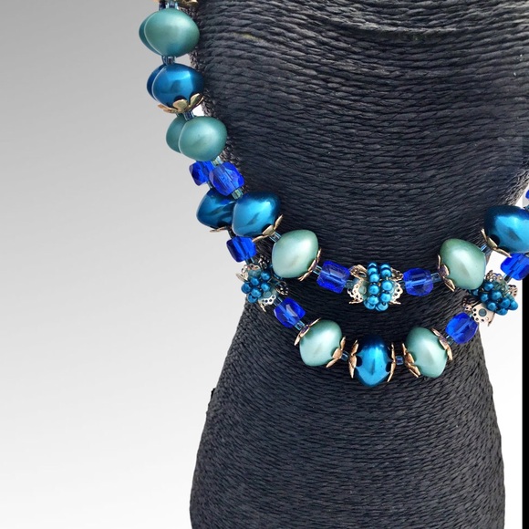Retro Double Strand Necklace w/ Matching Earrings - Picture 3 of 4